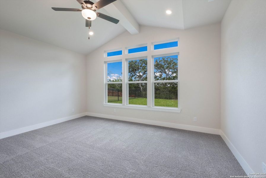 Spacious, unfurnished interior of a new home in Esperanza, Boerne (Image 12).
