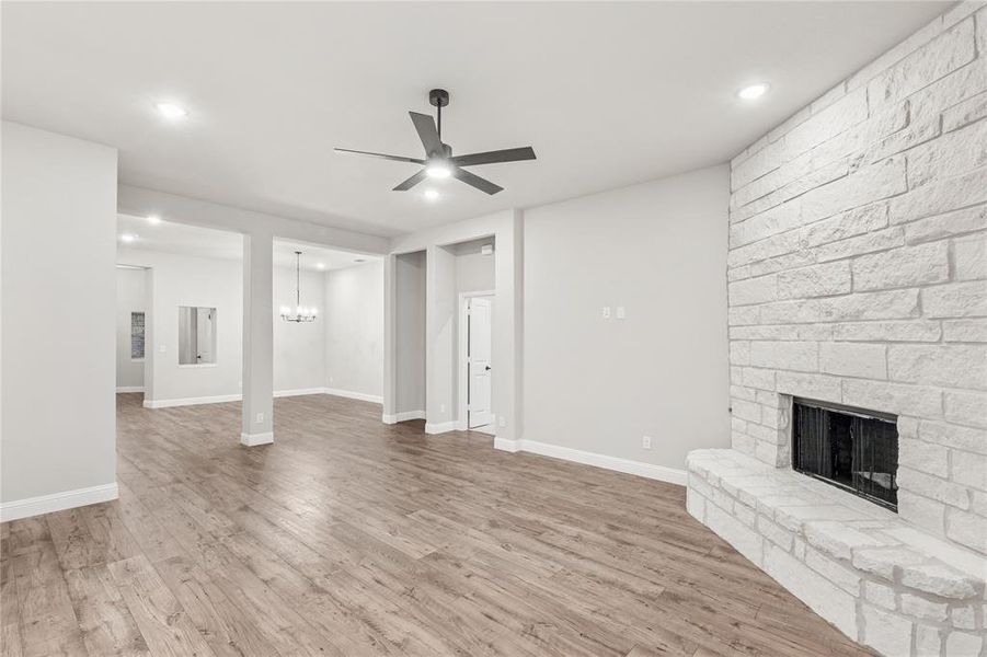 Spacious, unfurnished interior of a new home in Stone River Glen 60s, Royse City (Image 25).