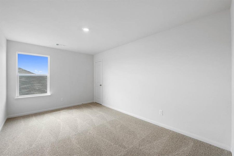 Spacious, unfurnished interior of a new home in Cresson Estates, Cresson (Image 7).