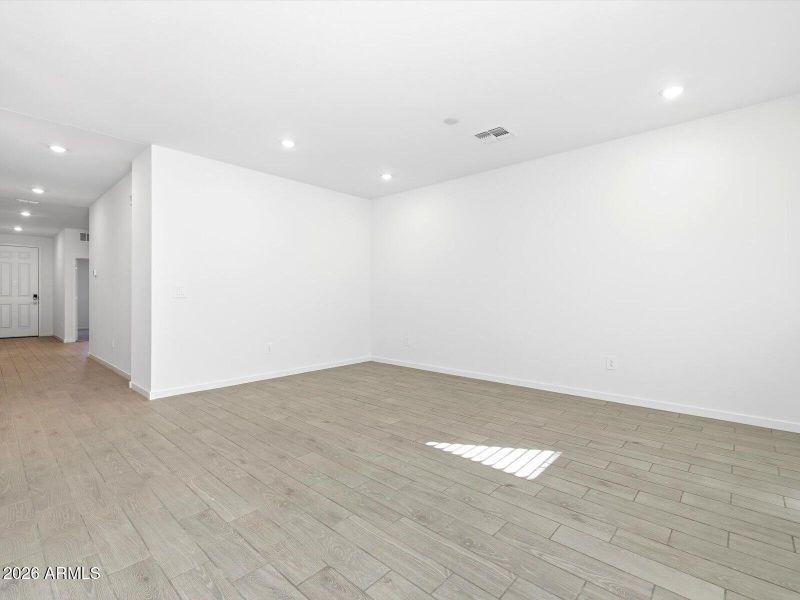 14-7336e48d-8a41-420a-aaf3-57b45e1ecaa9