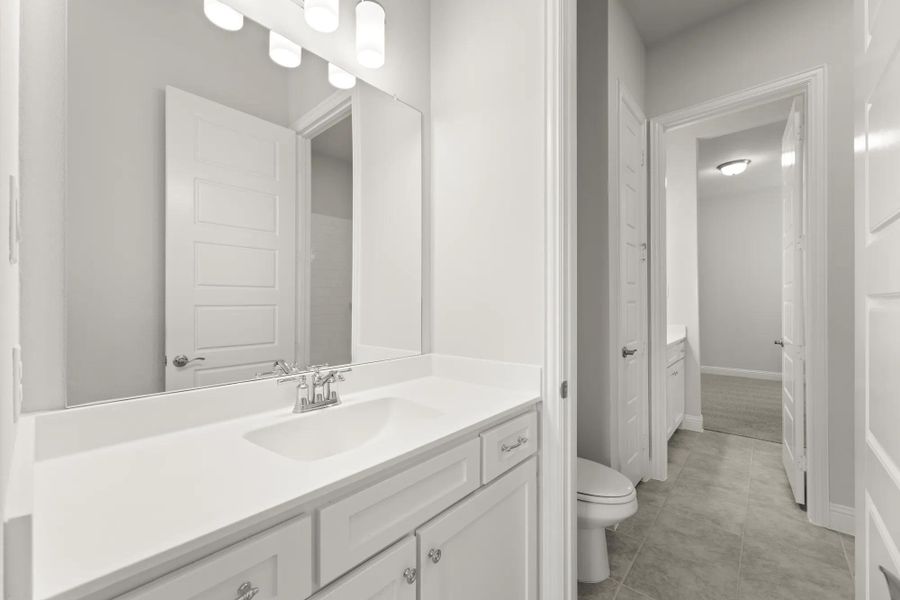 The Eastland II B Bathroom The Eastland II B Bathroom