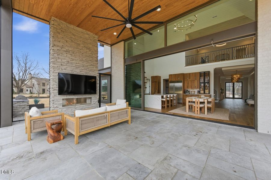 9009 Meadow Pointe Ct (52)