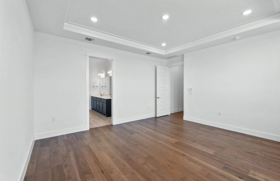 Spacious, unfurnished interior of a new home in Sun City Texas, Georgetown (Image 26). Spacious, unfurnished interior of a new home in Sun City Texas, Georgetown (Image 26).