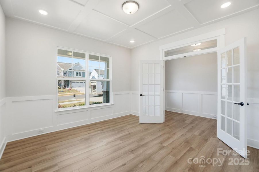Spacious, unfurnished interior of a new home in Summerlin, Mooresville (Image 46).