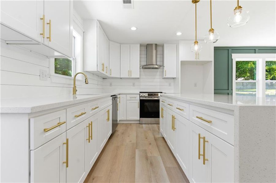 Furnished interior view inside a new home in , Marietta (Image 8).