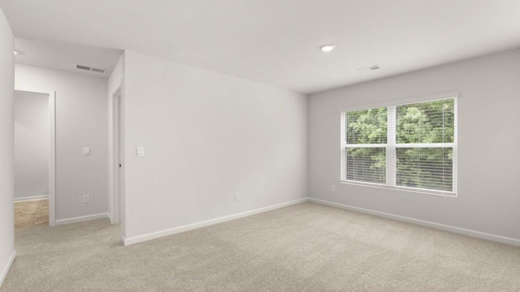 Spacious, unfurnished interior of a new home in Oaks at Cedar Grove, Fairburn (Image 24).