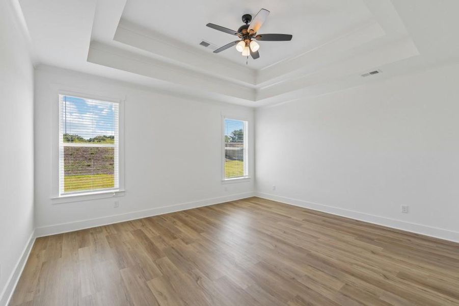 Spacious, unfurnished interior of a new home in Magnolia Ridge, Monroe (Image 31).