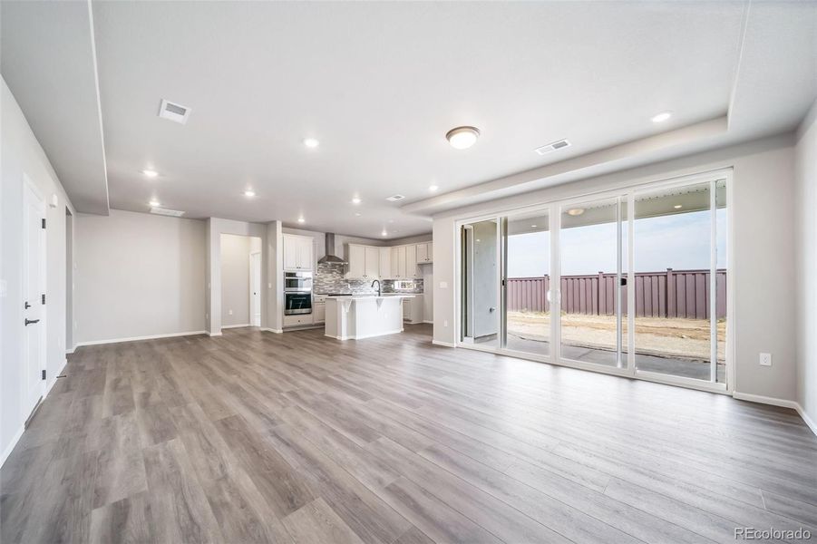 Spacious, unfurnished interior of a new home in The Reserve, Aurora (Image 12).