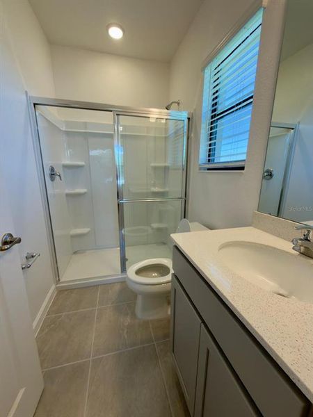 Furnished interior view inside a new home in , Orlando (Image 10).