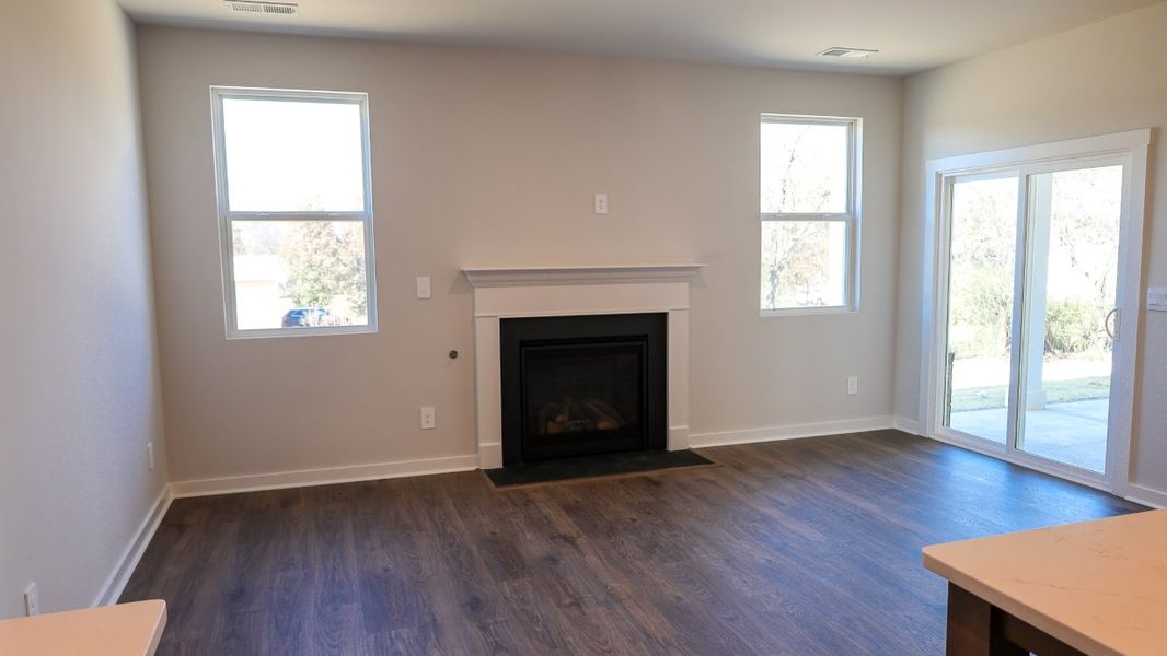 Representative unfurnished interior of a home built from the TISDALE by D.R. Horton in Harvest Point, Spring Hill (Image 40).