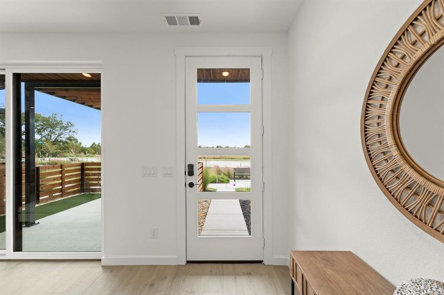 04. 2005 Aldrich - Entry