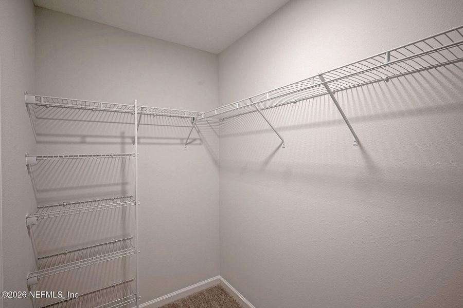 Spacious, unfurnished interior of a new home in , Jacksonville (Image 23).