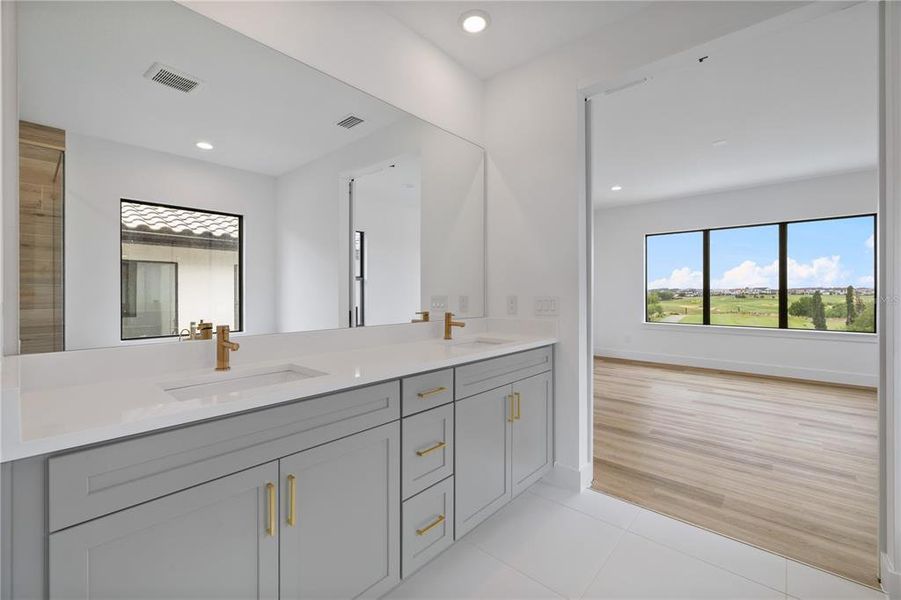Furnished interior view inside a new home in , Montverde (Image 47).
