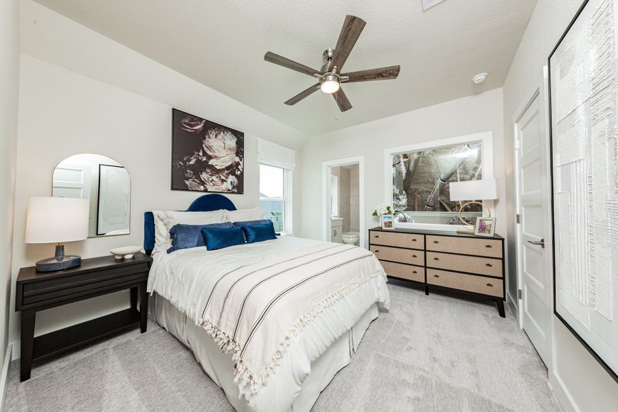 Representative furnished interior of a home built from the Alder by Beazer Homes in Arabella on the Prairie, Richmond (Image 16).