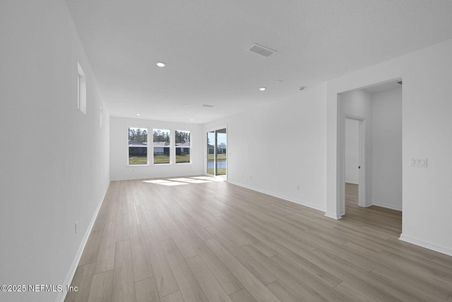 Spacious, unfurnished interior of a new home in Del Webb Wildlight, Wildlight (Image 20). Spacious, unfurnished interior of a new home in Del Webb Wildlight, Wildlight (Image 20).