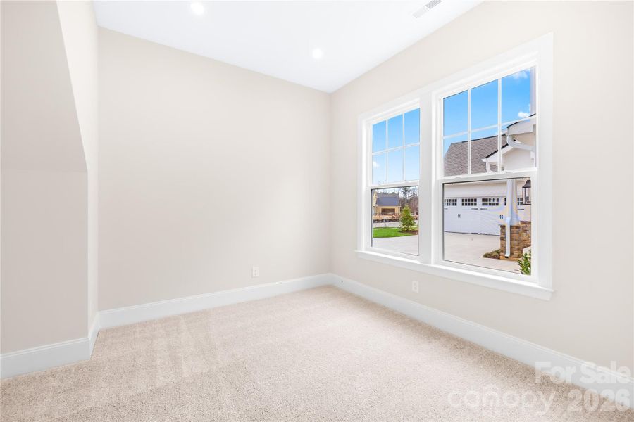 Spacious, unfurnished interior of a new home in Coventry Glen, Huntersville (Image 27).