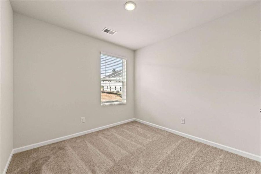 Spacious, unfurnished interior of a new home in The Grove At Mundy Mill, Gainesville (Image 16). Spacious, unfurnished interior of a new home in The Grove At Mundy Mill, Gainesville (Image 16).
