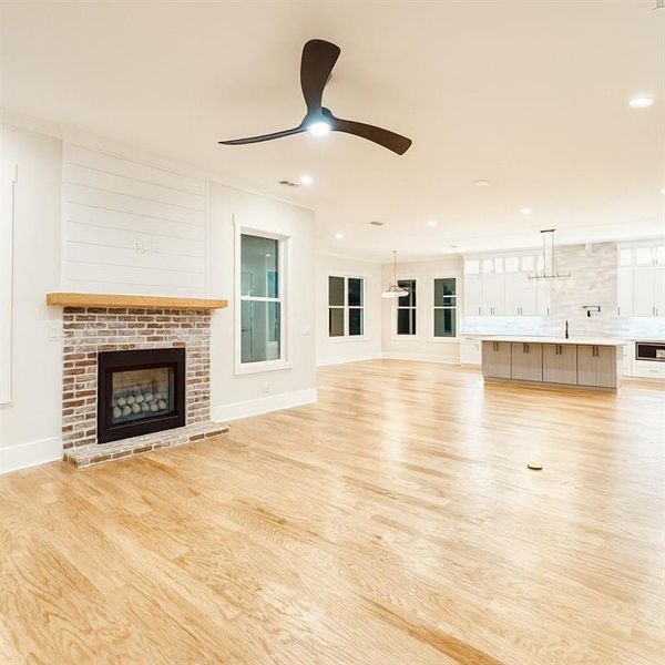 Spacious, unfurnished interior of a new home in , Marietta (Image 30).