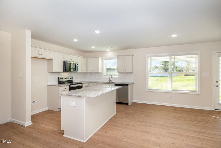 006_img_3573-edit_383