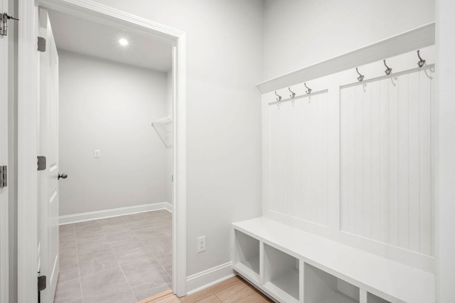 Spacious, unfurnished interior of a new home in Heartwood, Richmond Hill (Image 15).