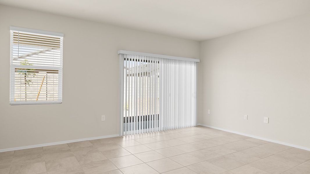 Spacious, unfurnished interior of a new home in Rio Rancho Estates, Wittmann (Image 15).