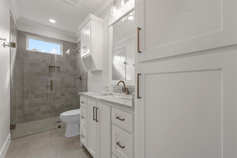 Furnished interior view inside a new home in , Lorena (Image 13).