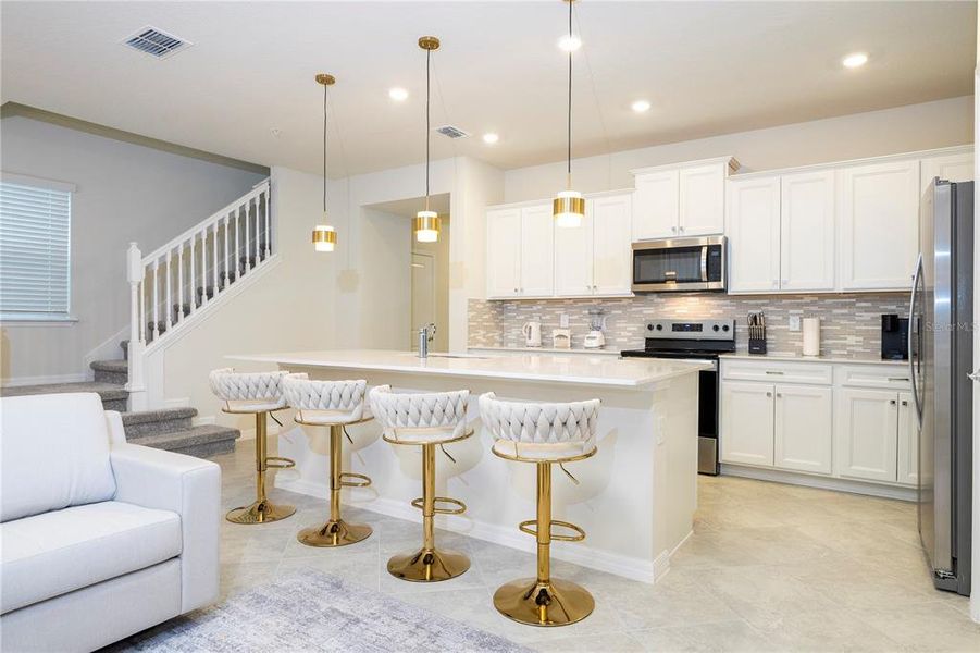 Furnished interior view inside a new home in Windsor Cay Resort, Clermont (Image 34).