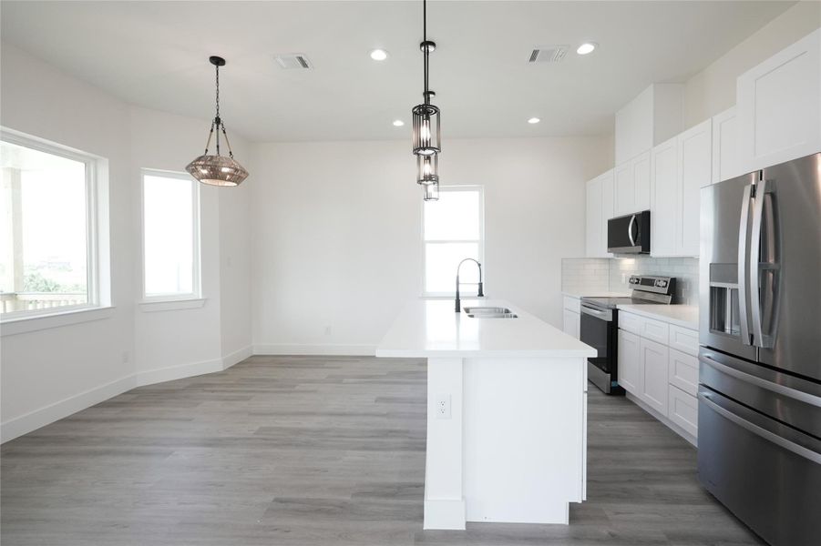 Furnished interior view inside a new home in , Galveston (Image 7).