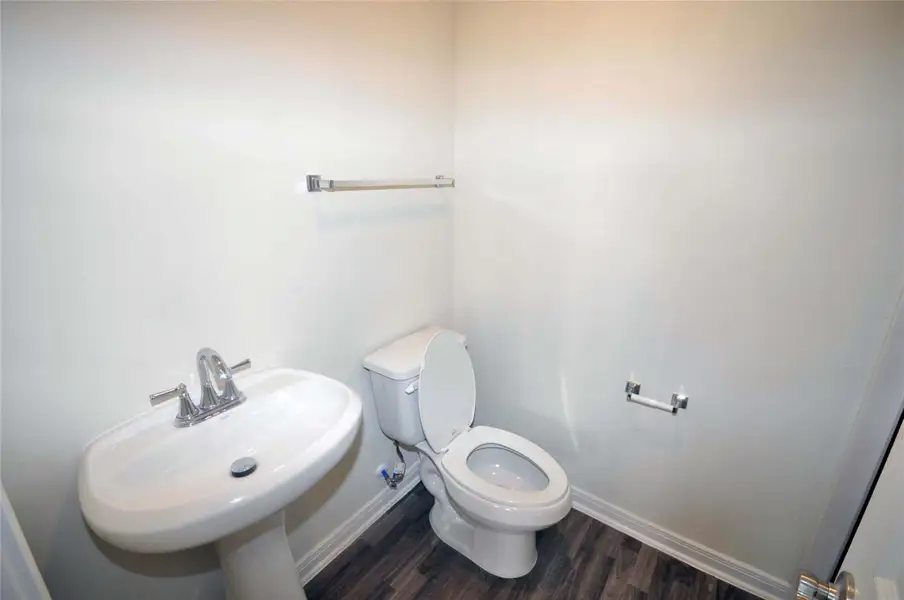 Furnished interior view inside a new home in Pedregal, League City (Image 11).