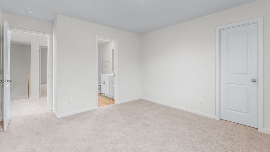 Spacious, unfurnished interior of a new home in Aspen Place, Thomasville (Image 24).