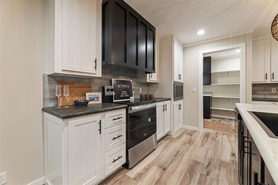 Furnished interior view inside a new home in , Okeechobee (Image 25).