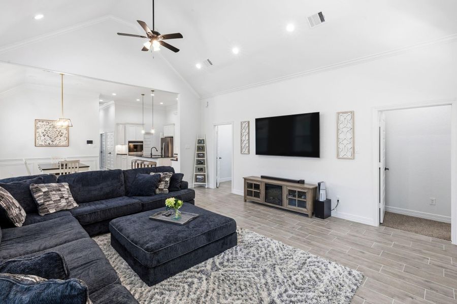 Furnished interior view inside a new home in , Anahuac (Image 12).