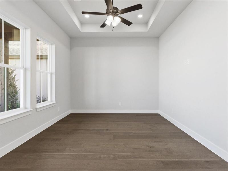 Spacious, unfurnished interior of a new home in Capitol Hill, Anna (Image 19).