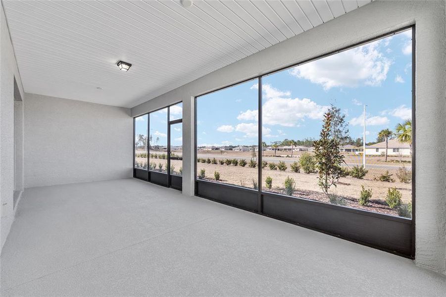 Exterior details and patio area of a home in , Ocala (Image 3).