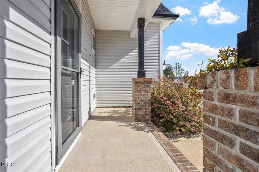 06-187 Clydes Point Way [2654876]_06