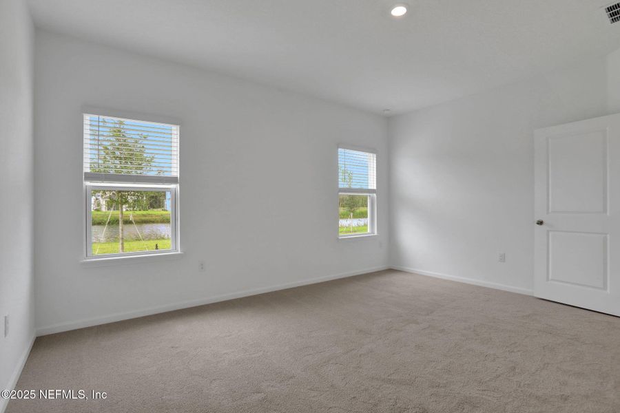 Spacious, unfurnished interior of a new home in TrailMark, St. Augustine (Image 18).