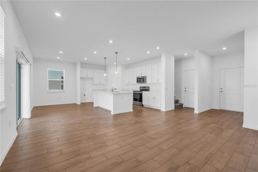 Spacious, unfurnished interior of a new home in Oakfield Trails, Parrish (Image 25).