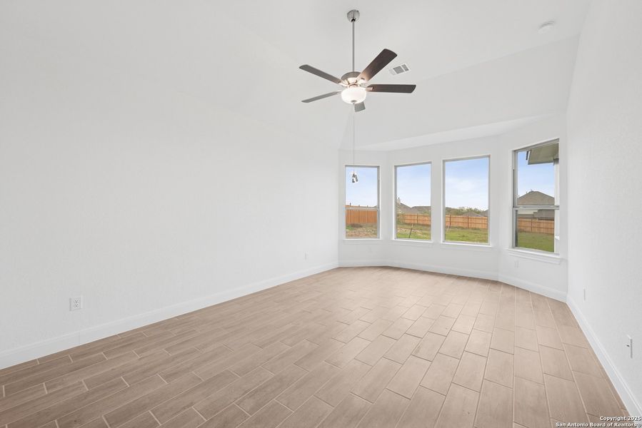 Spacious, unfurnished interior of a new home in Everly Estates, San Antonio (Image 30).