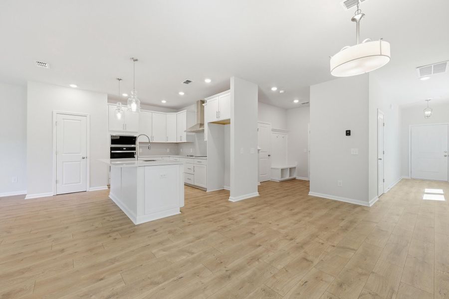Spacious, unfurnished interior of a new home in , Charleston (Image 20). Spacious, unfurnished interior of a new home in , Charleston (Image 20).
