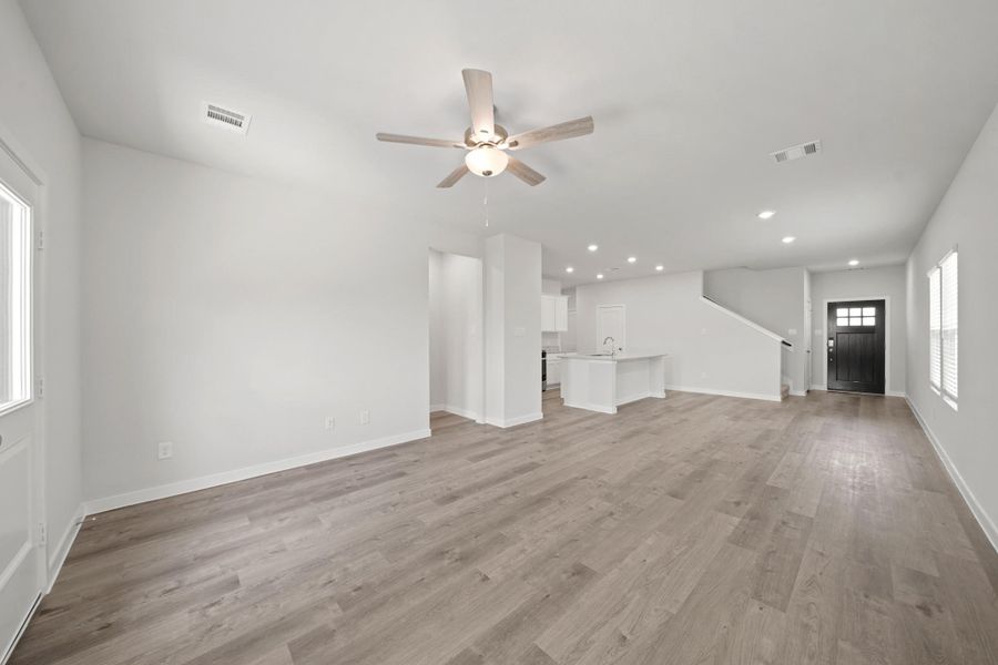 Spacious, unfurnished interior of a new home in Lonestar Collection at Paloma at Sanford Farms, Waller (Image 11).