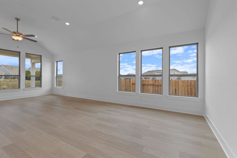 4br New Home in Dripping Springs, TX.  - Slide 6