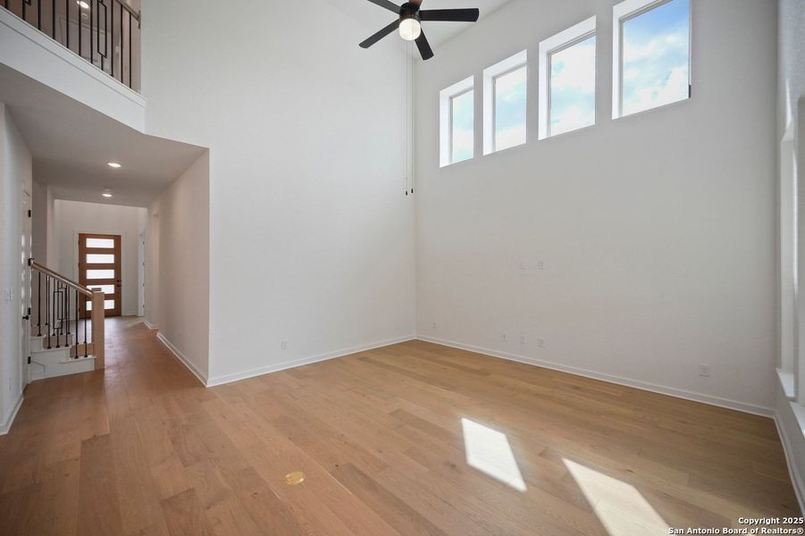 Spacious, unfurnished interior of a new home in , New Braunfels (Image 28). Spacious, unfurnished interior of a new home in , New Braunfels (Image 28).