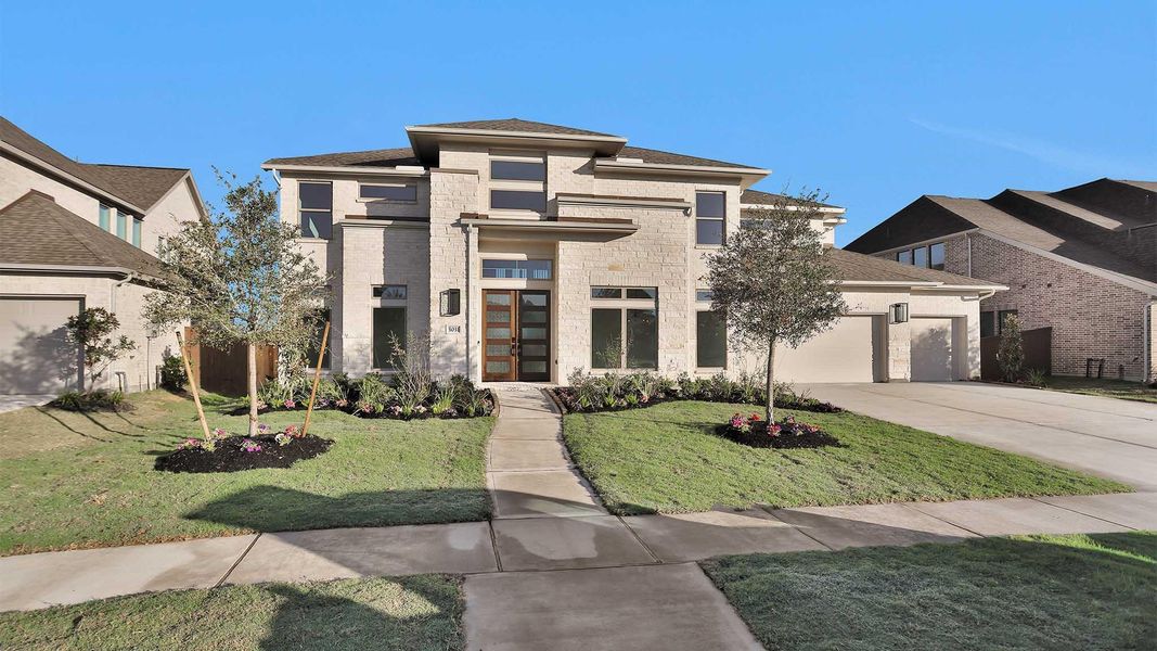 Image 13 of a home in Meridiana 80' - Gated. Image 13 of a home in Meridiana 80' - Gated.