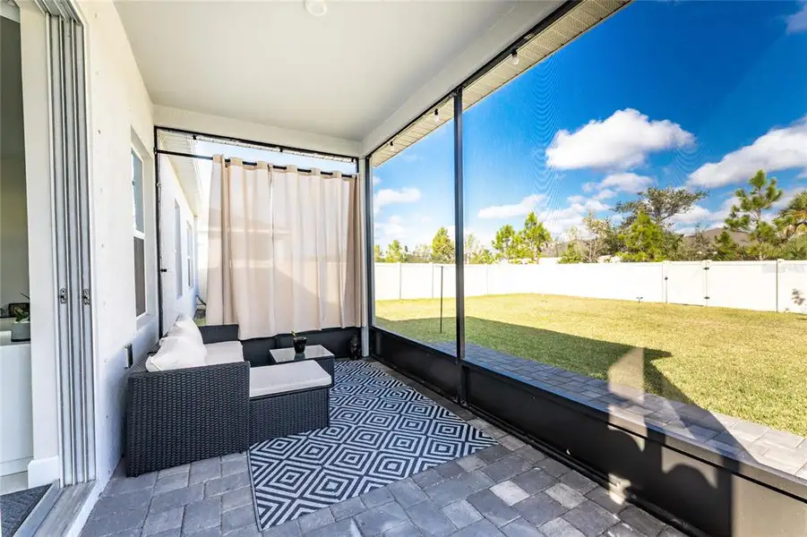 Exterior details and patio area of a home in , Port Charlotte (Image 4).