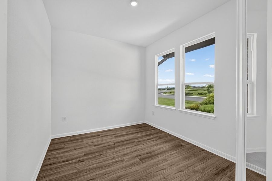 Spacious, unfurnished interior of a new home in Silverleaf, Cedar Creek (Image 30). Spacious, unfurnished interior of a new home in Silverleaf, Cedar Creek (Image 30).