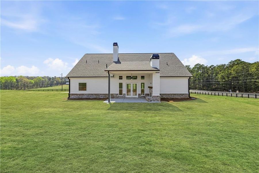 Exterior details and patio area of a home in , Monroe (Image 19).
