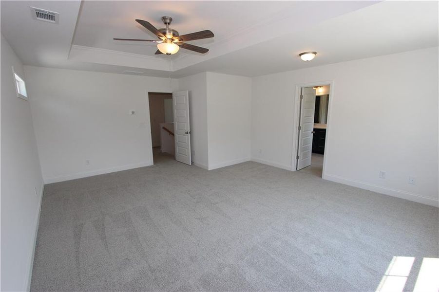 Spacious, unfurnished interior of a new home in Clark Farms, Flowery Branch (Image 14).