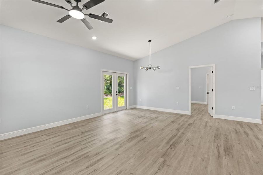 Spacious, unfurnished interior of a new home in , Orange City (Image 13).