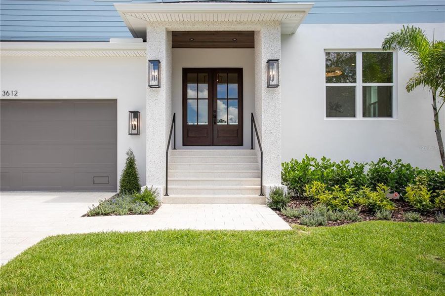 Exterior details and patio area of a home in , Tampa (Image 39).