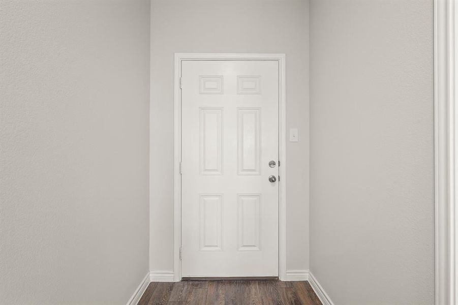 Spacious, unfurnished interior of a new home in Sycamore Landing, Fort Worth (Image 17). Spacious, unfurnished interior of a new home in Sycamore Landing, Fort Worth (Image 17).